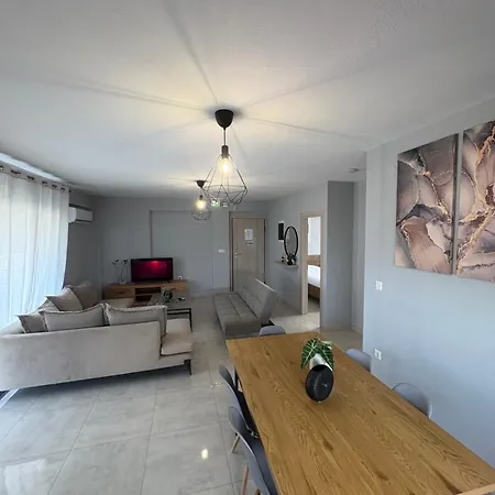 Elinor Apartments Флогита Экстерьер фото