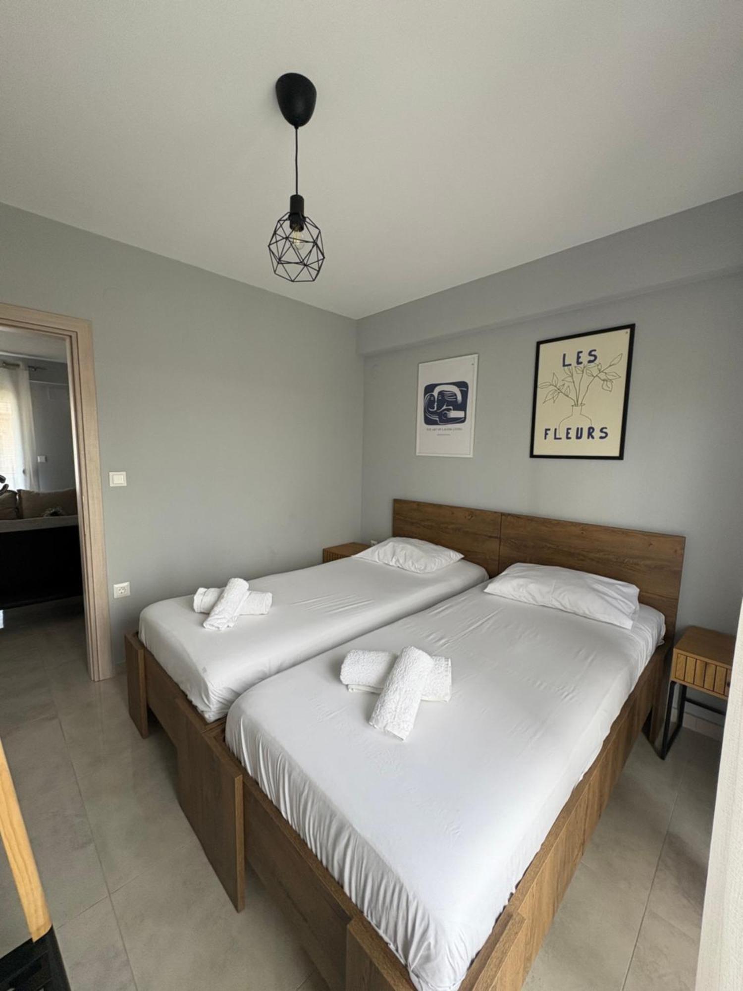 Elinor Apartment